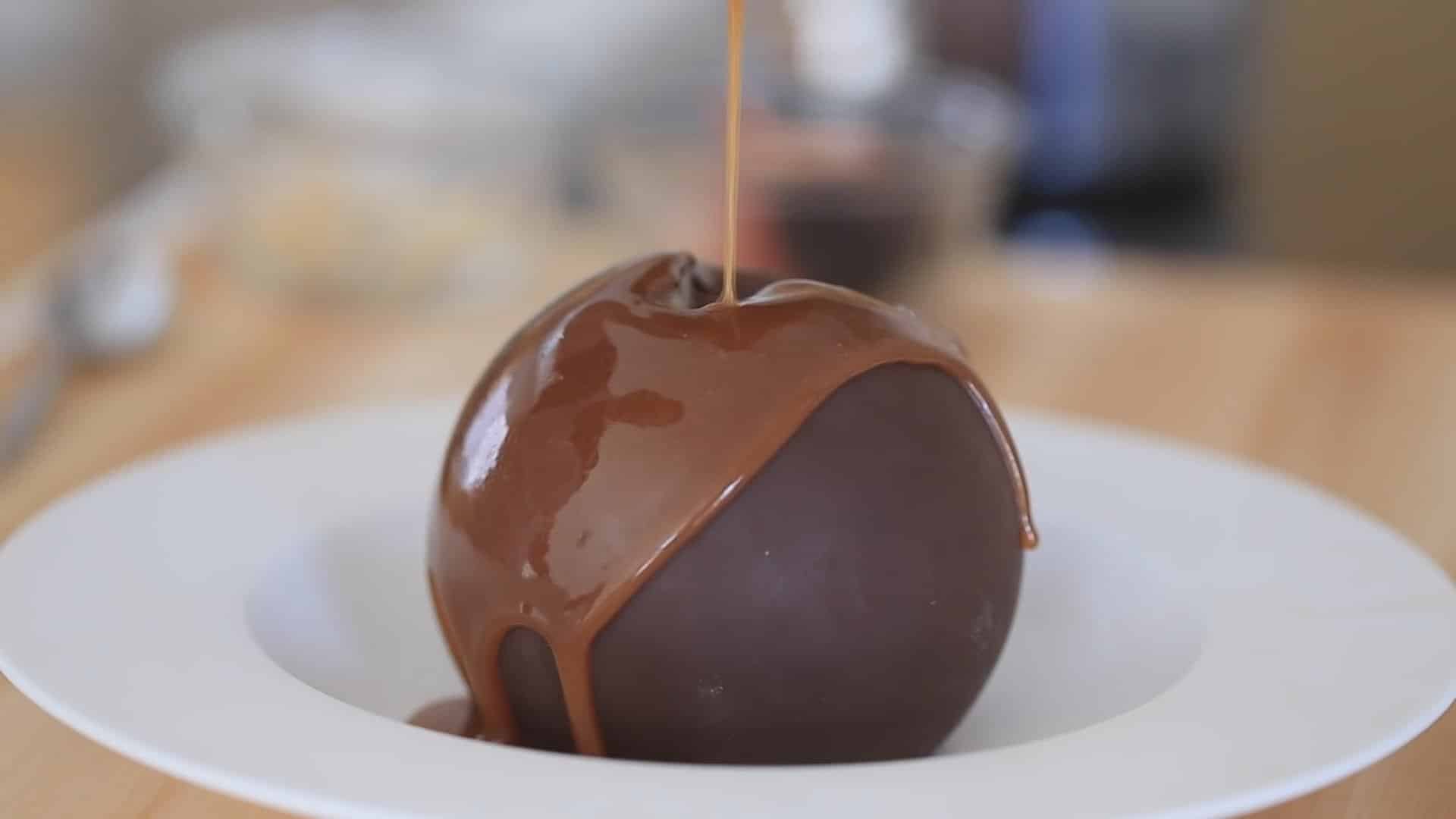 İki Malzemeli Çikolata Bombası Tarifi